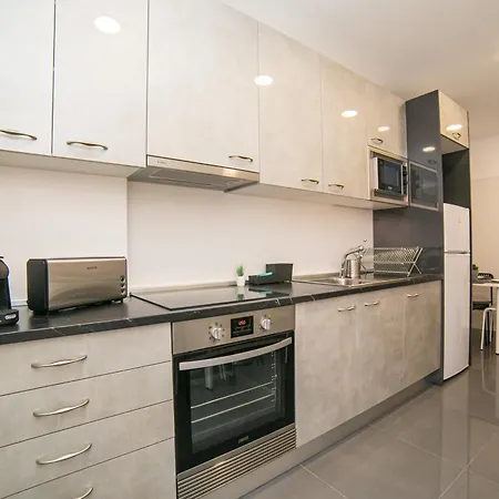 호스텔 Luxury And Suites, Ideal For Tourists