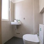 Vandrarhem Luxury And Suites, Ideal For Tourists *