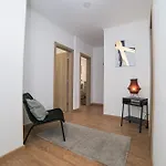 Luxury And Suites, Ideal For Tourists Ostello