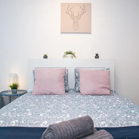 אכסניה Luxury And Suites, Ideal For Tourists