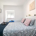 Luxury And Suites, Ideal For Tourists Hostel *