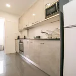 Luxury And Suites, Ideal For Tourists Hostel *